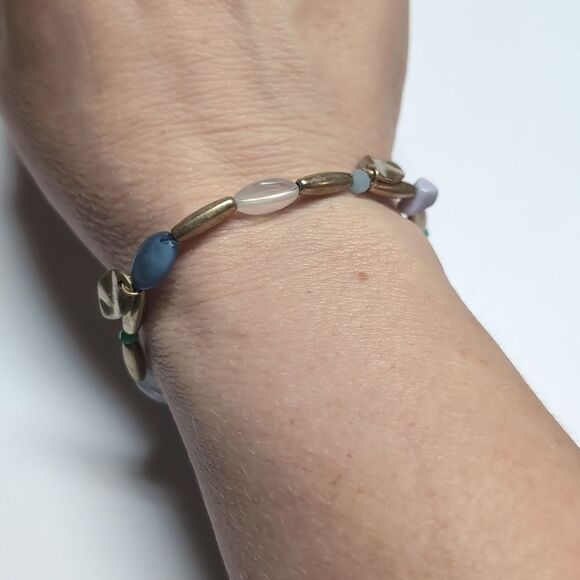 142 Gold and Blue Multicolor Beaded Bracelet‎ - Picture 4 of 5